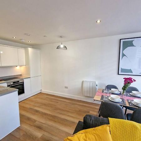 Free Parking: Old Trafford Apartment Manchester Zewnętrze zdjęcie