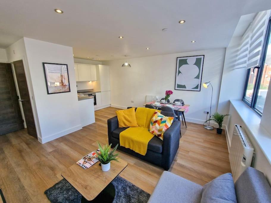 Free Parking: Old Trafford Apartment Manchester Zewnętrze zdjęcie