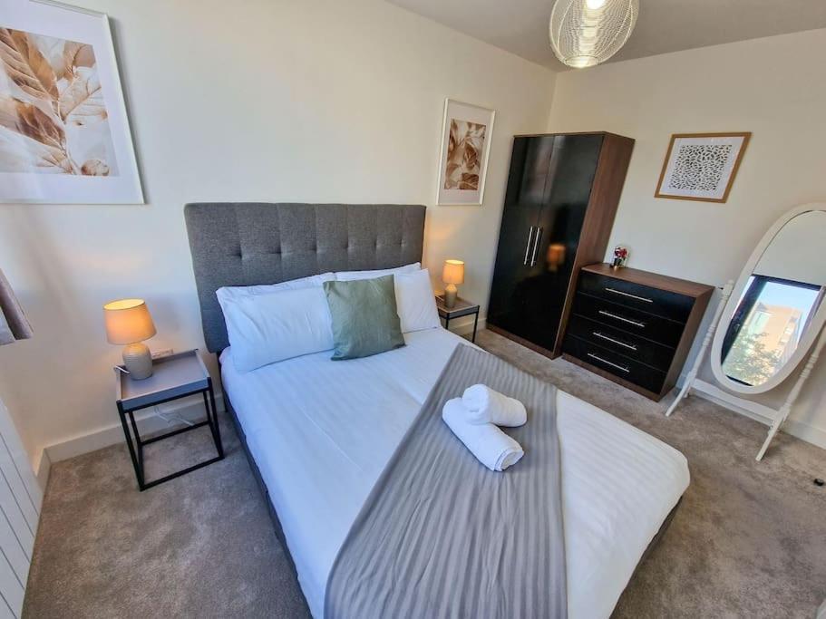 Free Parking: Old Trafford Apartment Manchester Zewnętrze zdjęcie